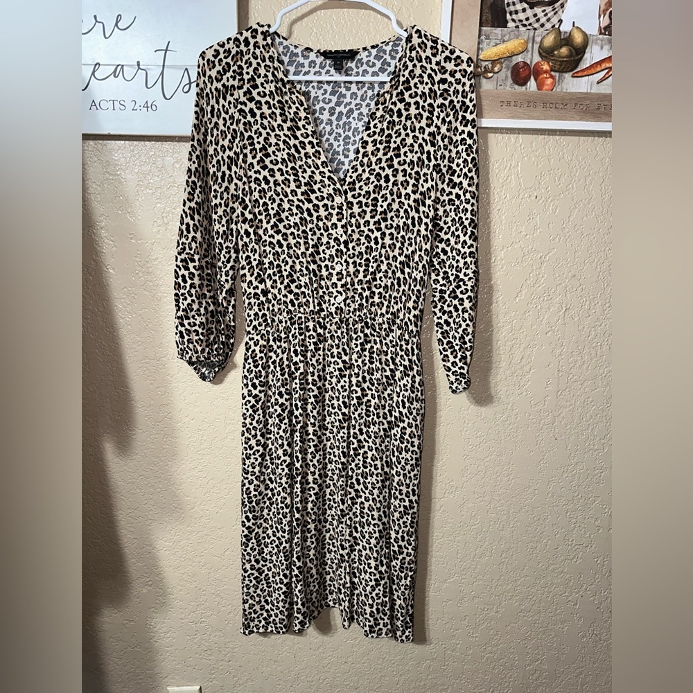 Banana Republic leopard print gathered waist balloon sleeve dress